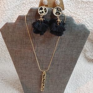 Necklace and earrings set